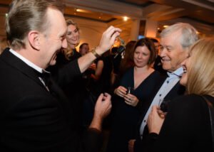 Close up Magician in Oxfordshire Magic OZ. Having fun with his Sligh of hand magic Magic OZ slight of hand performs amazing Close up Magician around Oxford